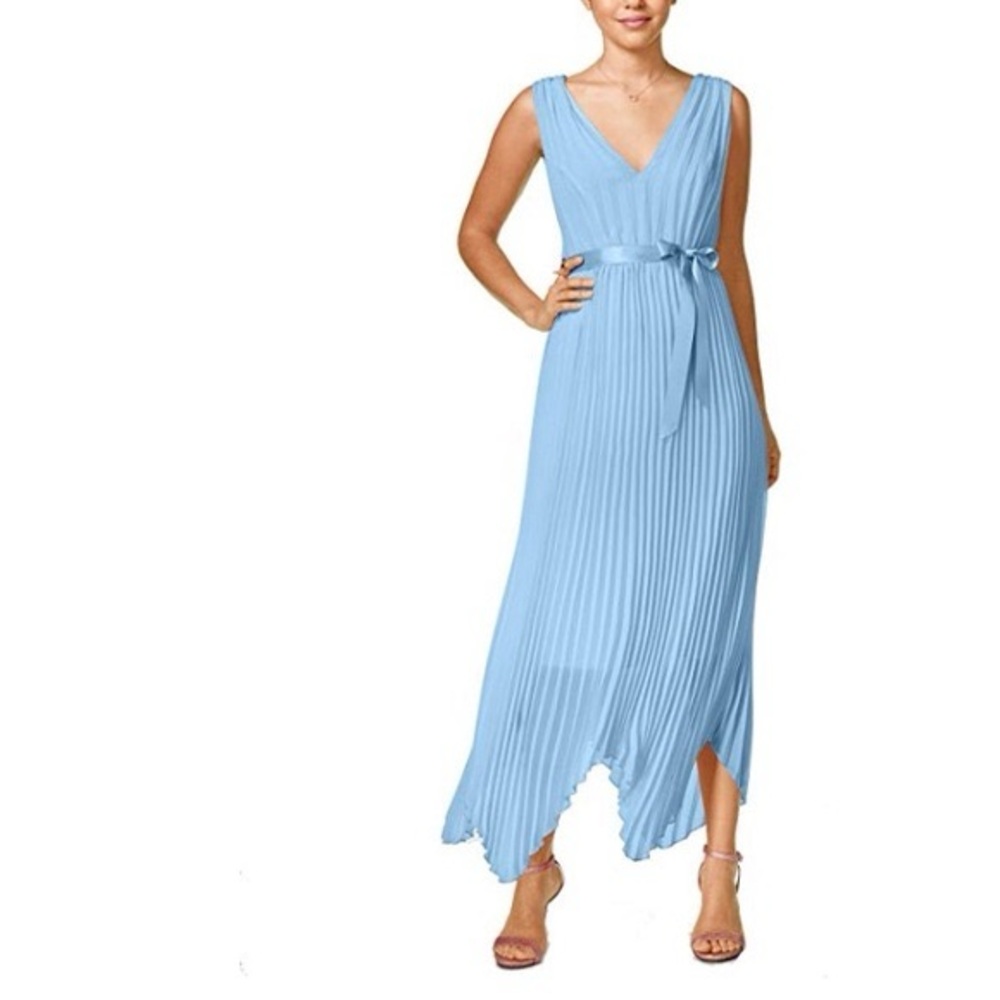 Elegant Sky Blue Sleeveless Maxi Dress